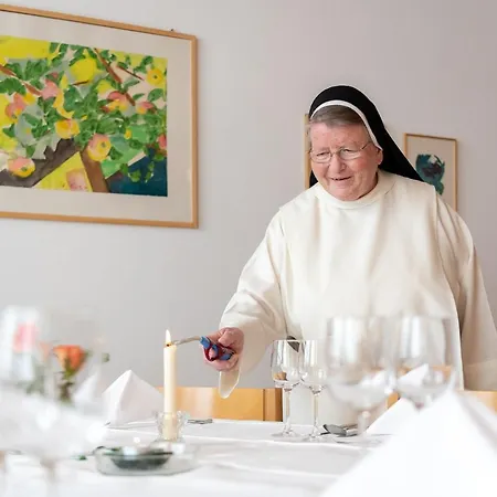 Hotel Haus Der Begegnung Im Kloster Ilanz 2*