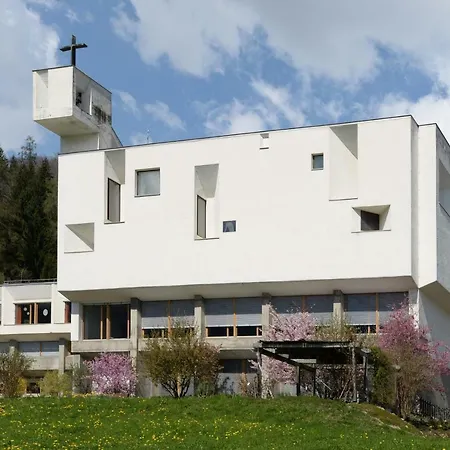 Haus Der Begegnung Im Kloster Ilanz Hotel 2*